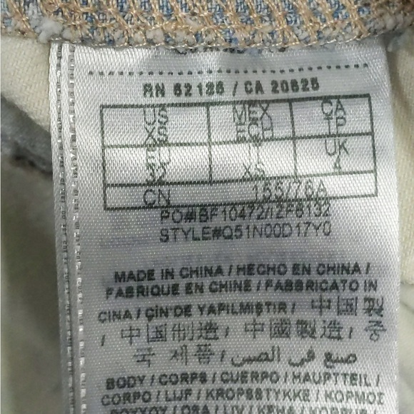 🎉 3/$20 Guess Denim Vest - Picture 6 of 8